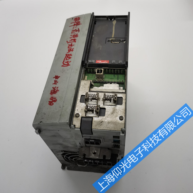 丹佛斯vtl5000變頻器報警Err08維修