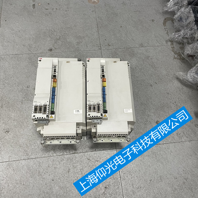 注塑機(jī)ABB驅(qū)動(dòng)器維修MotiFlex e180報(bào)警1053修理