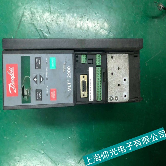 孟州Danfoss丹佛斯FC302變頻器Uu欠壓報警故障維修