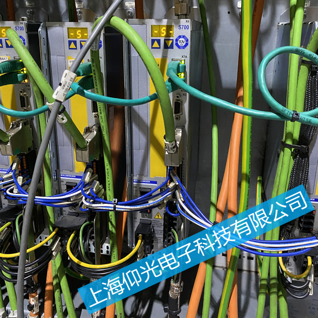 koollmorgen科爾摩根驅(qū)動(dòng)器上面閃n4/n7/n8維修