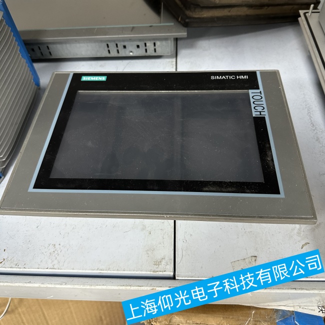 江西西門子觸摸屏IFP2200通電幾分鐘后屏幕變成藍屏故障維修哪家好點