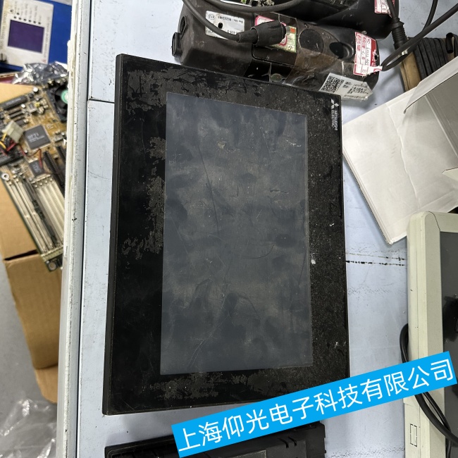 南通三菱觸摸屏A975GOT-TBD-B觸摸反應(yīng)遲鈍故障維修免費(fèi)咨詢