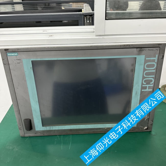 生產(chǎn)線西門子工控機IPC477D液晶屏出現(xiàn)花屏黑屏白屏故障維修哪家質量好